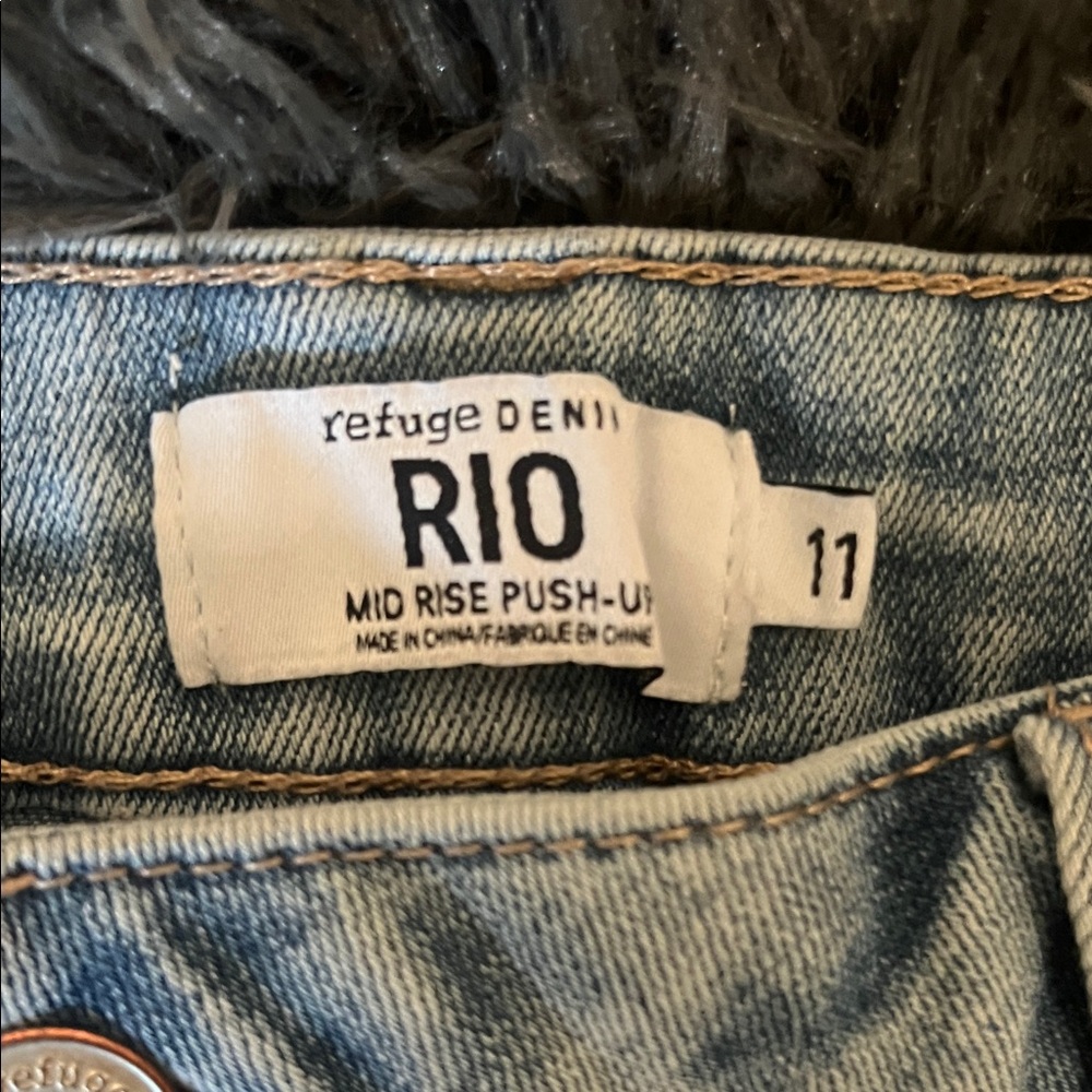 Distressed Light Blue Jeans - Picture 2 of 3